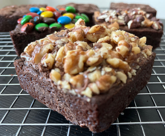 Mega Browniez